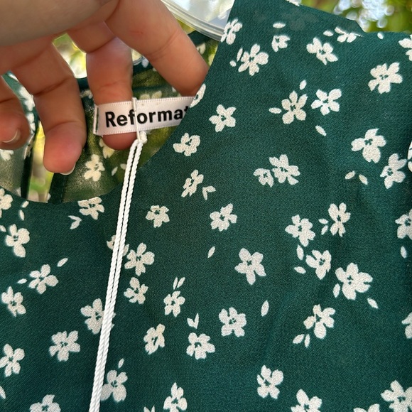 NWT Reformation Oakley Dress in Annette Floral Green Size 2 - Picture 10 of 12